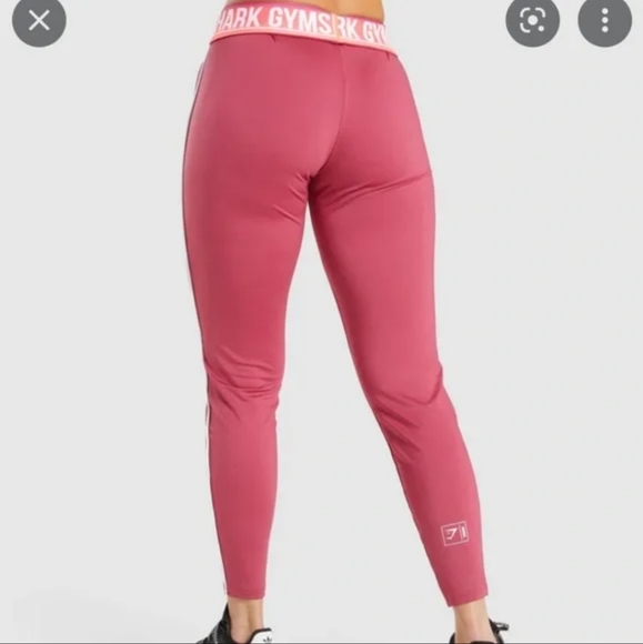 Gymshark Recess Joggers - Picture 2 of 5